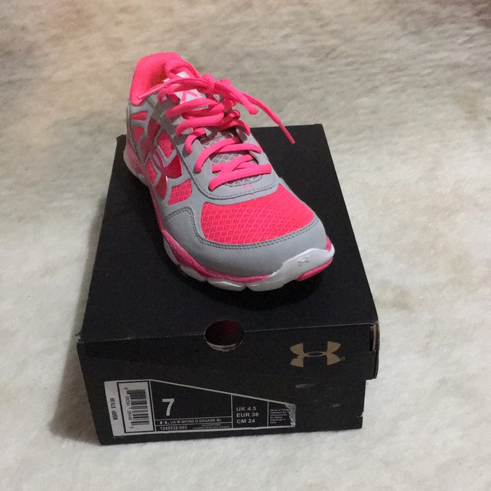 Under Armour Pink Tennis Shoes